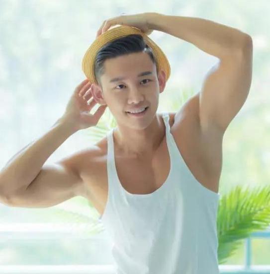 一个黑桃拍不响